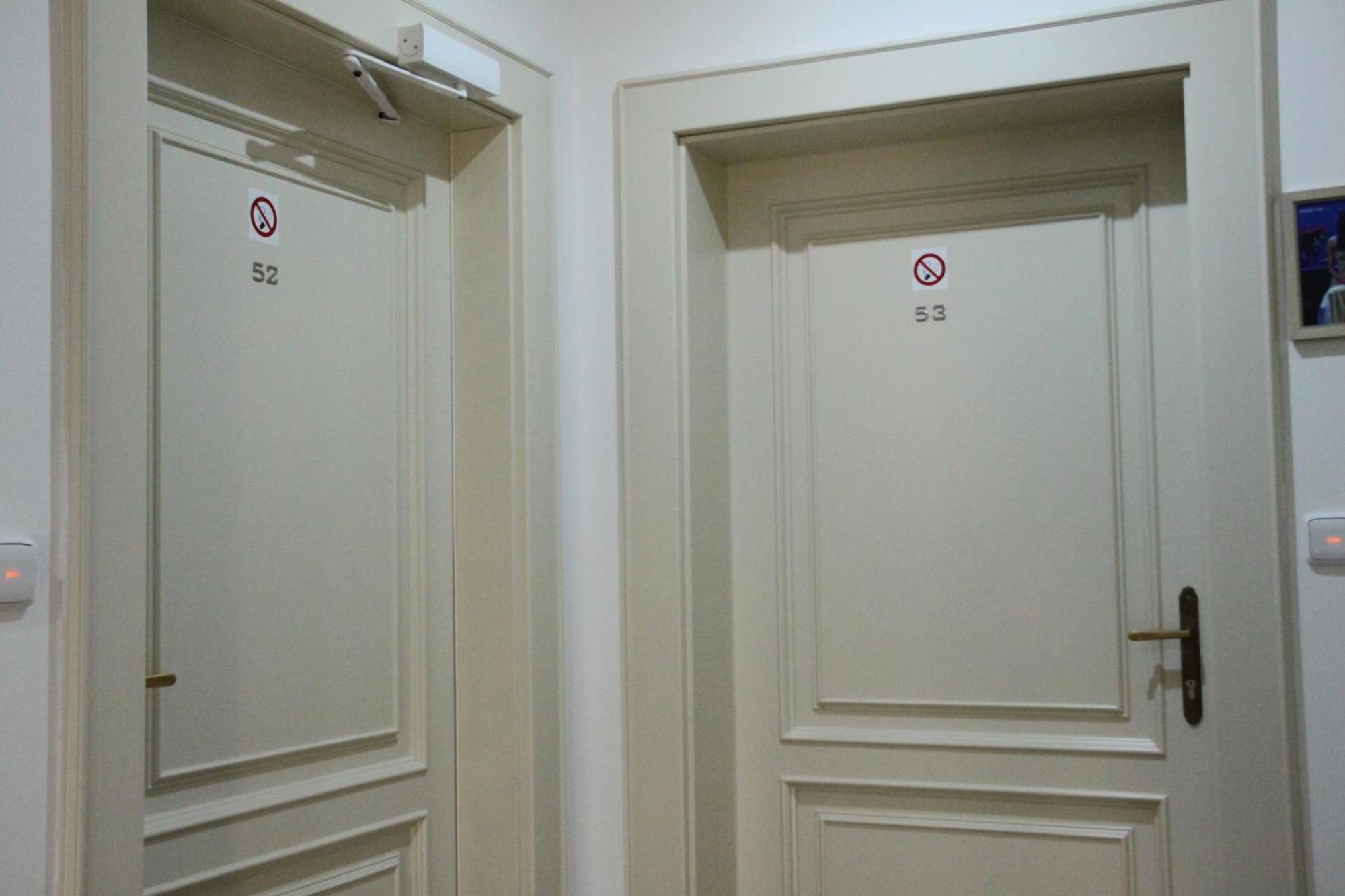 Aparthotel Tycho De Brahe Praga Esterno foto